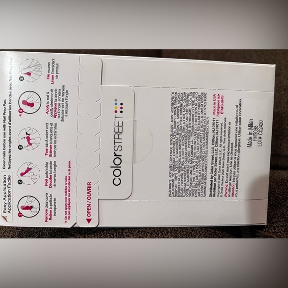 New Color Street nail polish strips. New in package. Made In Milan - Picture 2 of 3